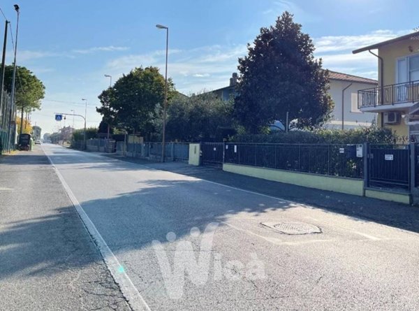 casa indipendente in vendita a Cesena in zona Marcorano