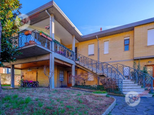 casa indipendente in vendita a Cesena