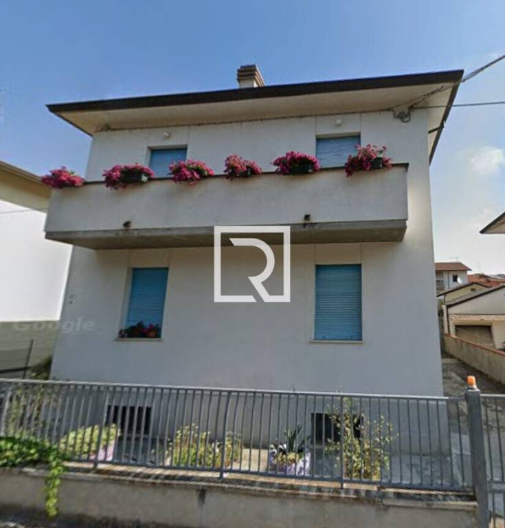 appartamento in vendita a Cesena in zona Centro Storico