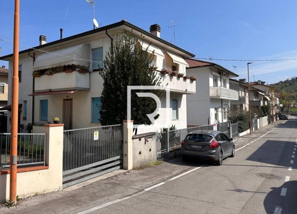 appartamento in vendita a Cesena in zona Centro Storico