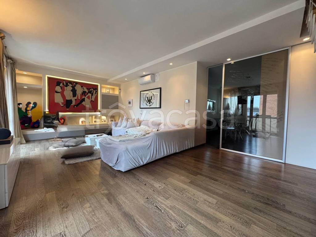 appartamento in vendita a Cesena in zona Centro Storico