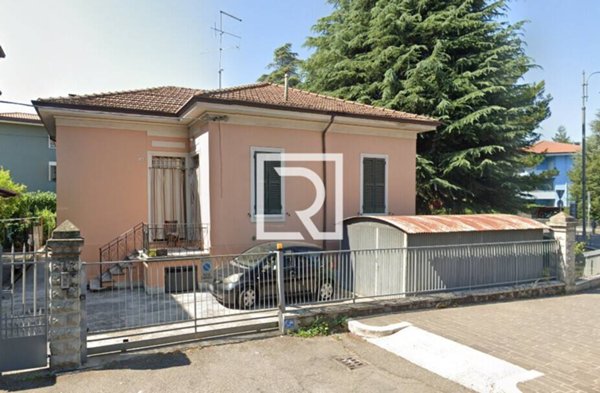 casa indipendente in vendita a Cesena in zona Centro Storico
