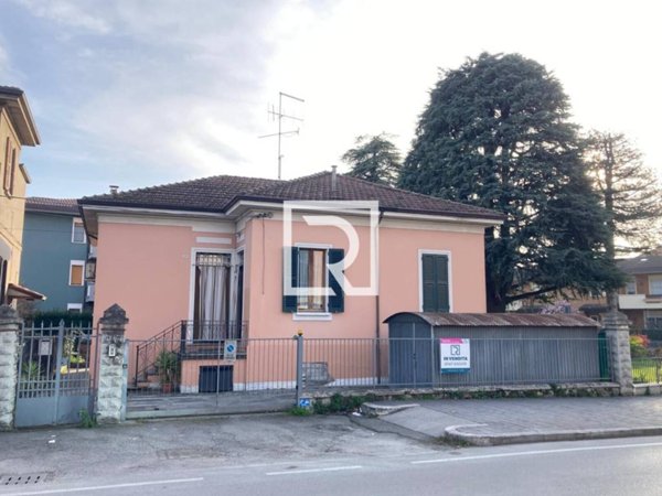 casa indipendente in vendita a Cesena in zona Centro Storico