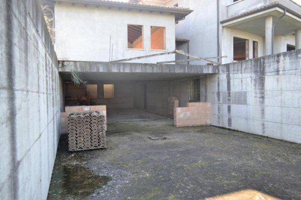 casa indipendente in vendita a Cesena in zona Centro Storico