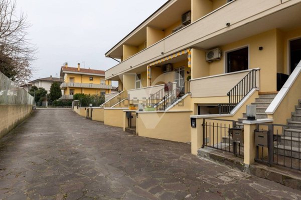 casa indipendente in vendita a Cesena in zona Diegaro/Capocolle