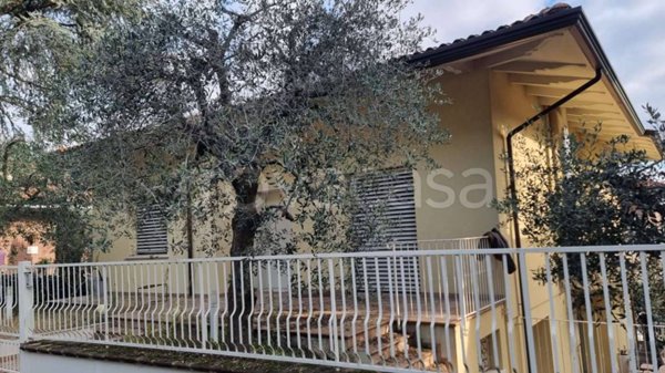 casa indipendente in vendita a Cesena