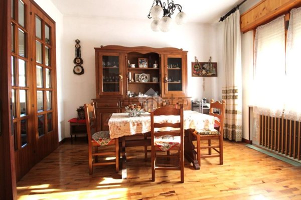 casa indipendente in vendita a Cesena in zona Calabrina