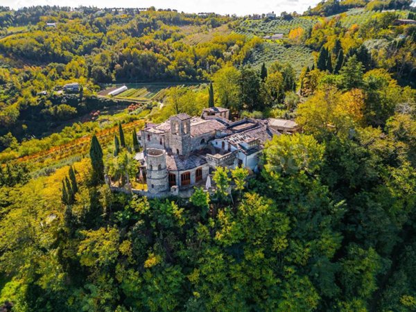 casa indipendente in vendita a Cesena in zona Carpineta