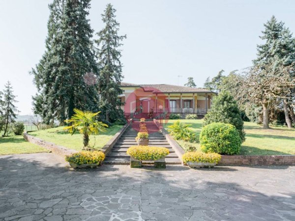 villa in vendita a Cesena in zona Centro Storico