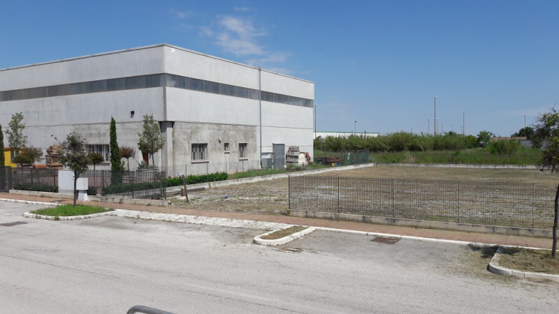 capannone in vendita a Cesena