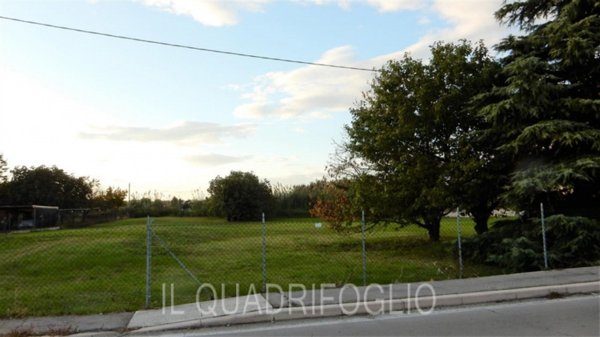 terreno edificabile in vendita a Cesena