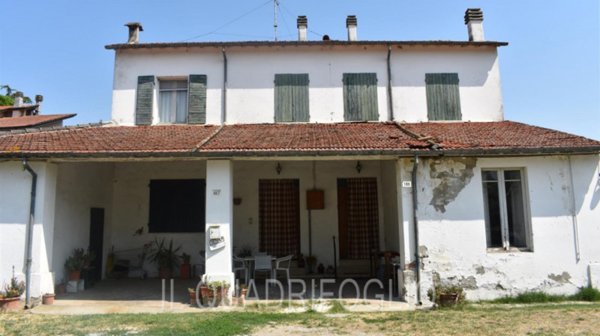 casa indipendente in vendita a Cesena in zona Fiorenzuola