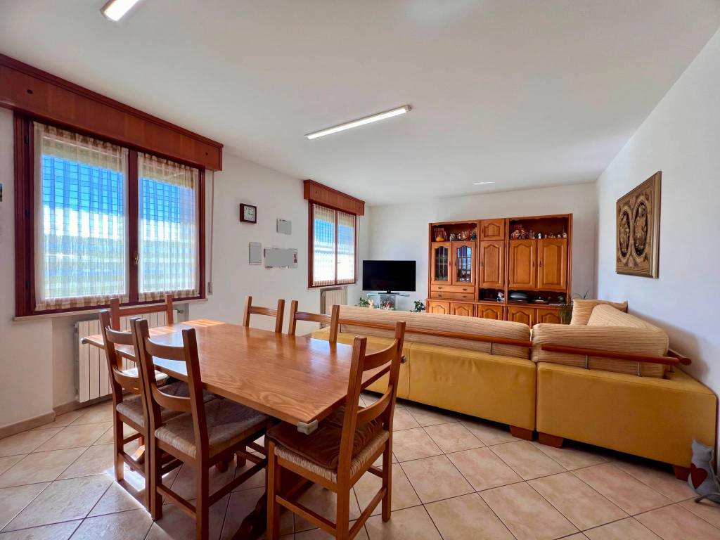 appartamento in vendita a Cesena in zona Settecrociari