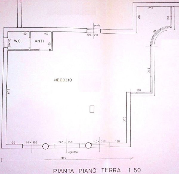 negozio in vendita a Cesena