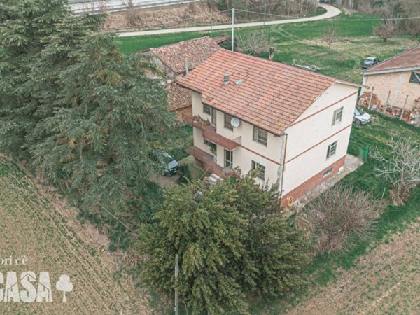 casa indipendente in vendita a Cesena in zona Oltresavio