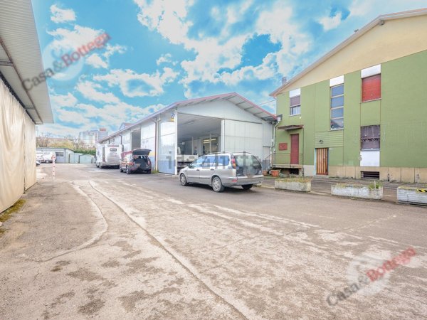 capannone in vendita a Cesena in zona Torre del Moro