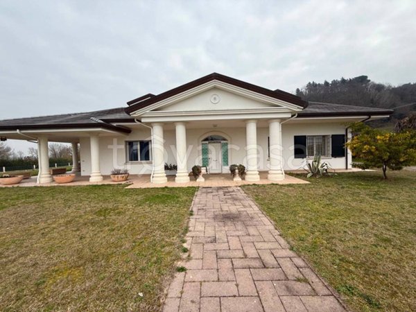 casa indipendente in vendita a Cesena in zona Cesuola