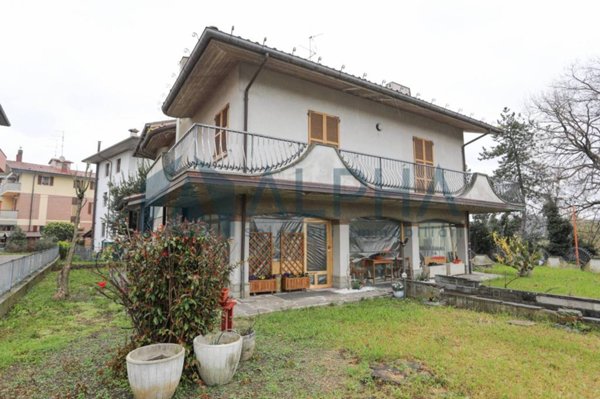casa indipendente in vendita a Cesena in zona Borgo Paglia