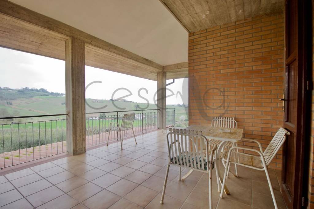 casa indipendente in vendita a Cesena in zona Tessello