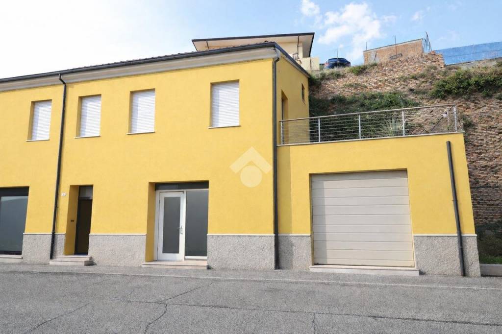 appartamento in vendita a Cesena in zona Centro Storico