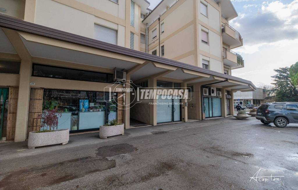negozio in vendita a Cesena in zona Sant'Egidio