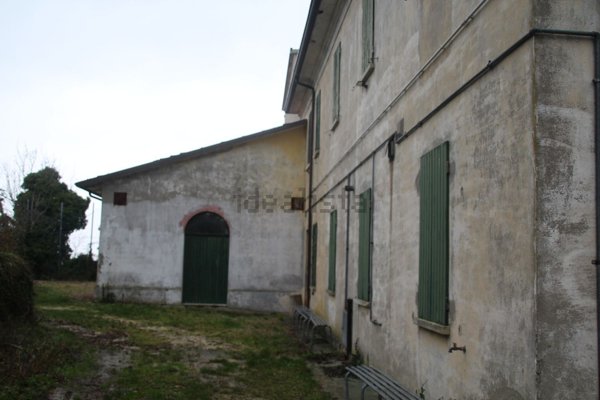 casale in vendita a Cesena