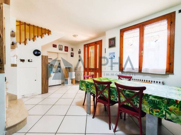 casa indipendente in vendita a Cesena