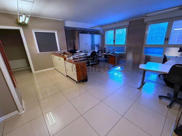 ufficio in vendita a Cesena