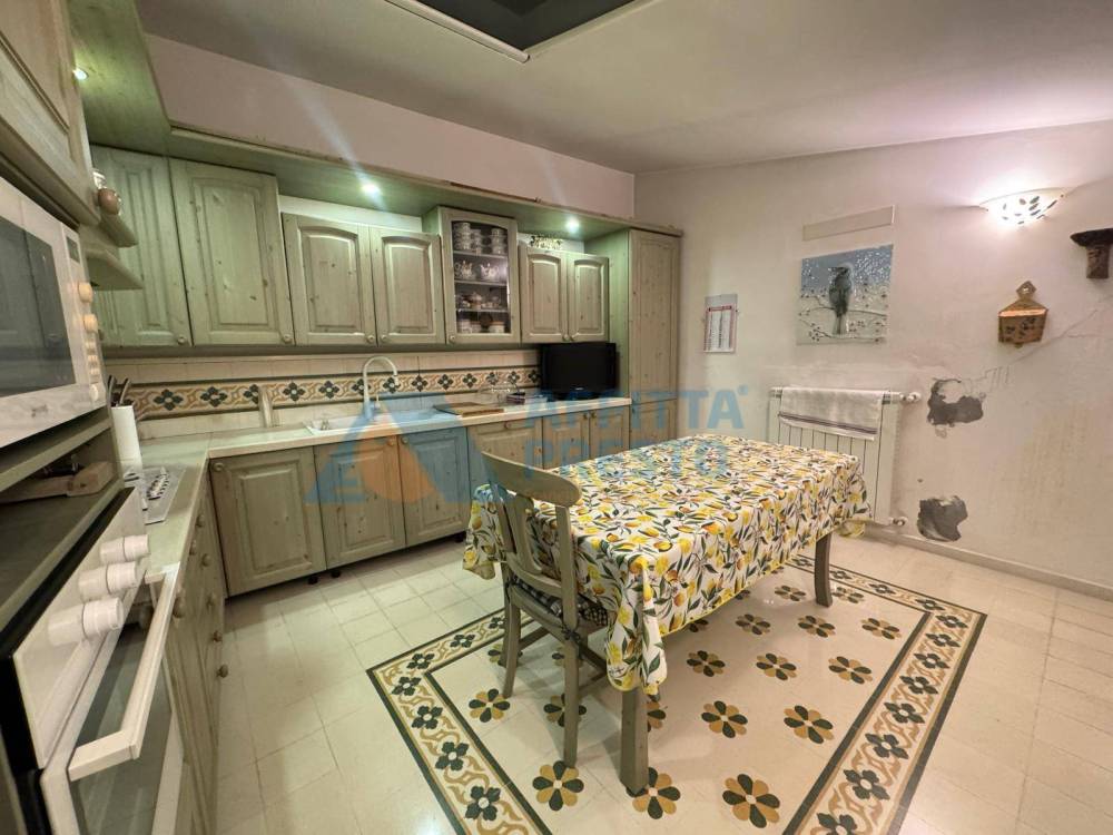 casa indipendente in vendita a Cesena