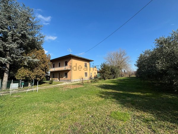 casa indipendente in vendita a Cesena in zona Bulgaria