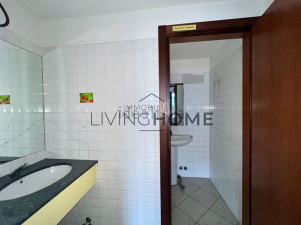 locale commerciale in vendita a Cesena in zona Fiorenzuola