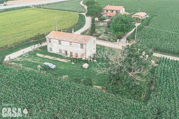 casa indipendente in vendita a Cesena in zona Sant'Andrea in Bagnolo
