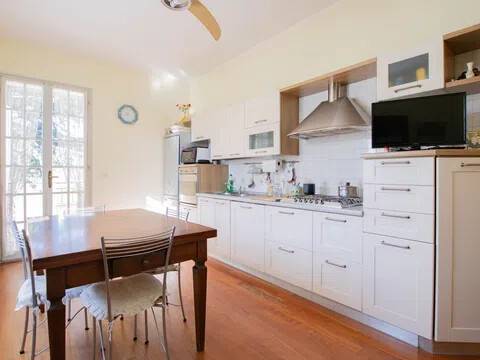 casa indipendente in vendita a Cesena in zona Ponte Pietra