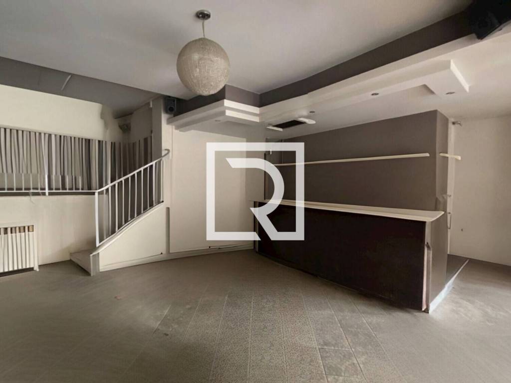 negozio in vendita a Cesena in zona Centro Storico