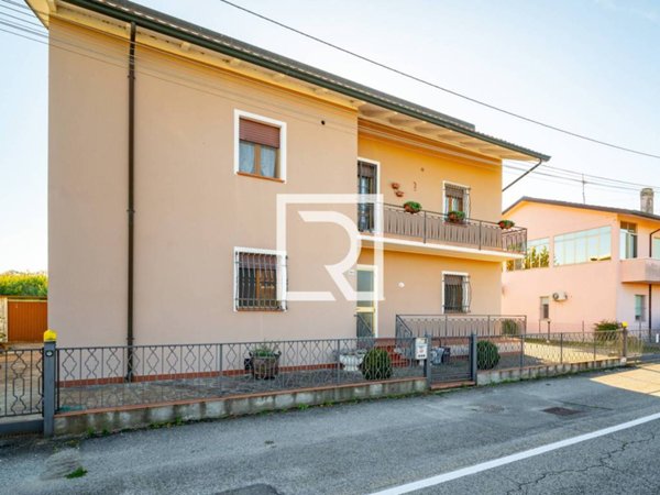 casa indipendente in vendita a Cesena in zona Torre del Moro