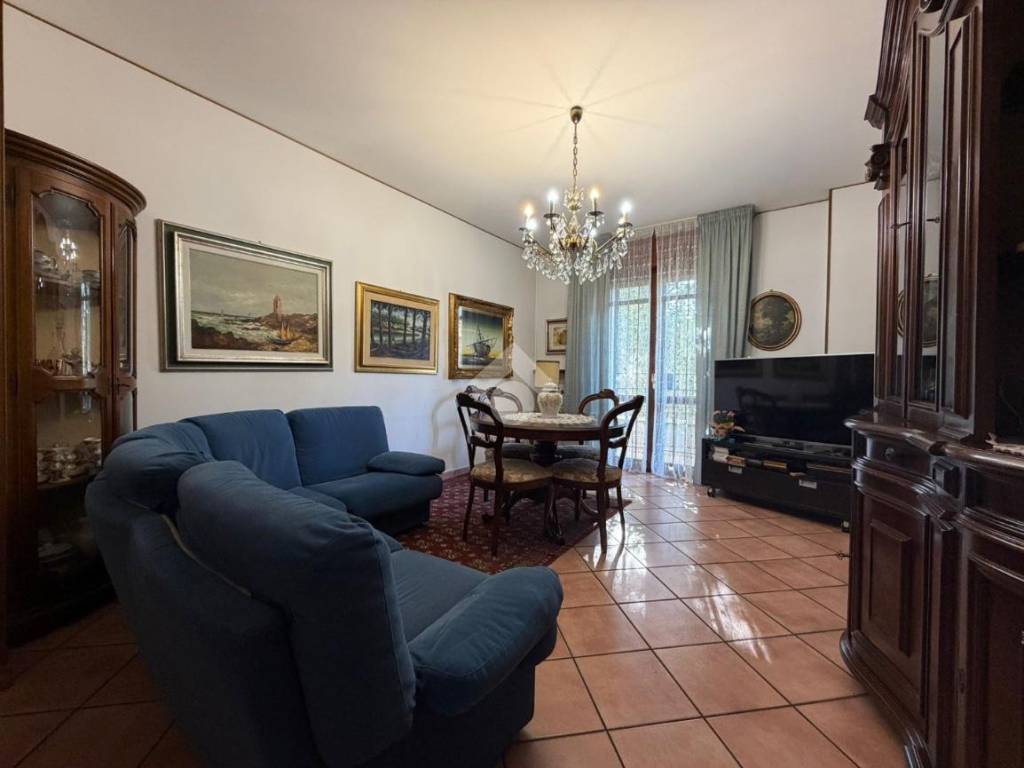 appartamento in vendita a Cesena in zona Settecrociari