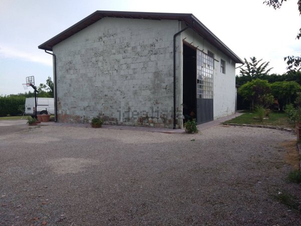 casa semindipendente in vendita a Cesena in zona Settecrociari