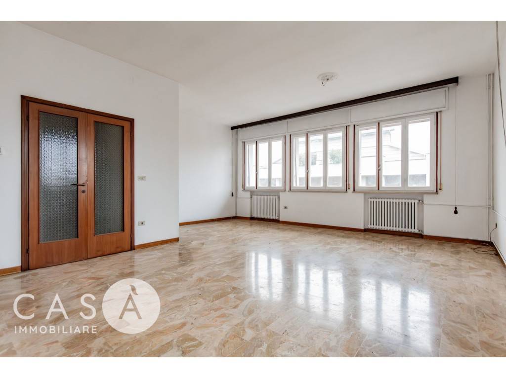 appartamento in vendita a Cesena in zona Centro Storico