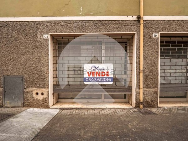 negozio in vendita a Cesena in zona Borello