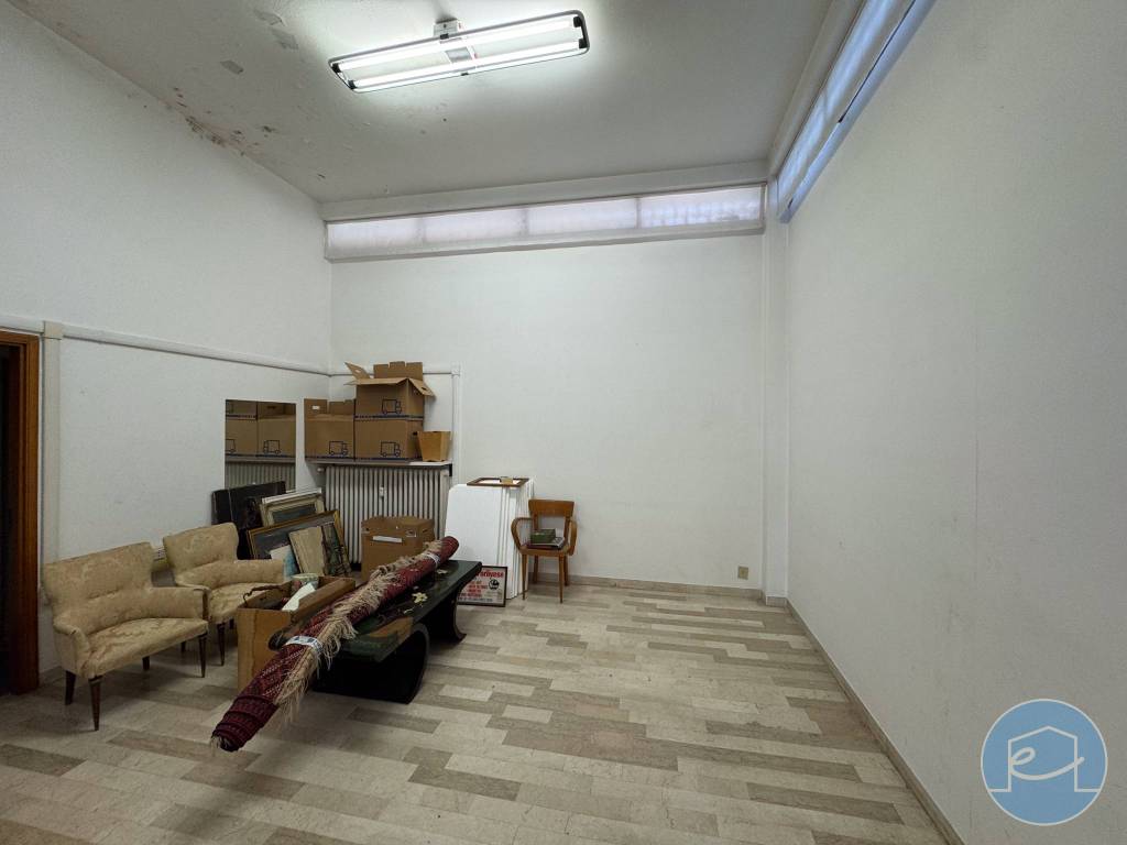 negozio in vendita a Cesena in zona Centro Storico