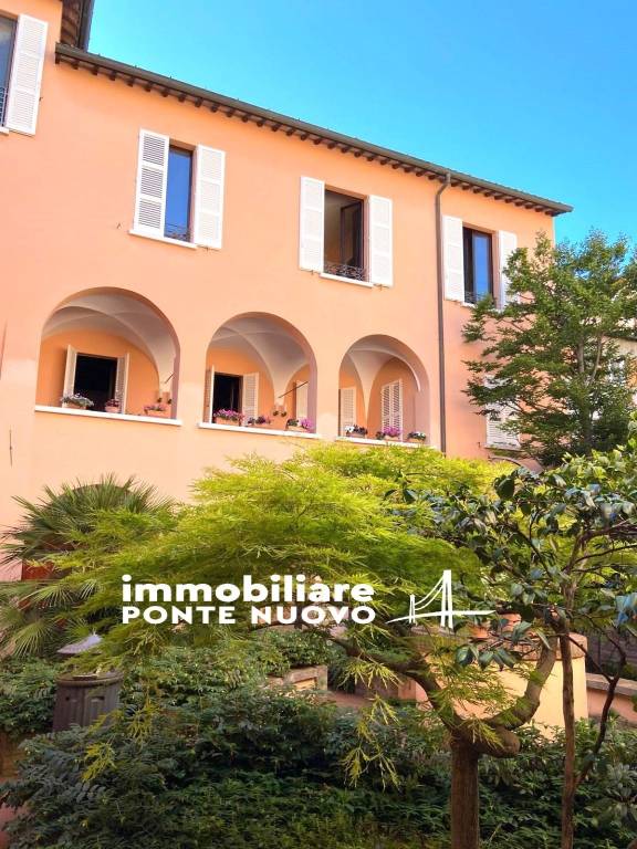 appartamento in vendita a Cesena in zona Centro Storico