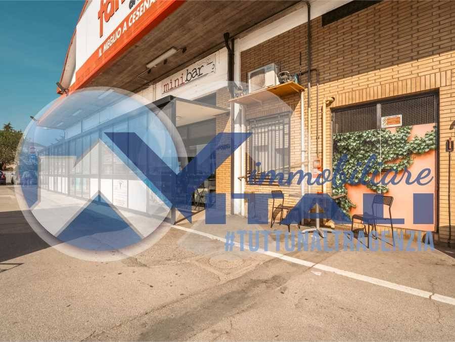 negozio in vendita a Cesena in zona Marcorano