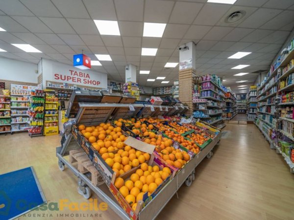 negozio in vendita a Cesena in zona Centro Storico