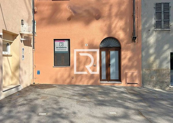 appartamento in vendita a Cesena in zona Centro Storico