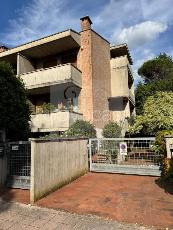 casa indipendente in vendita a Cesena in zona Centro Storico