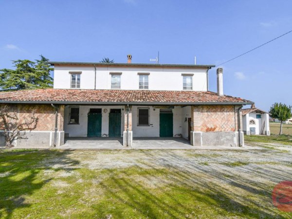 casa indipendente in vendita a Cesena in zona Macerone