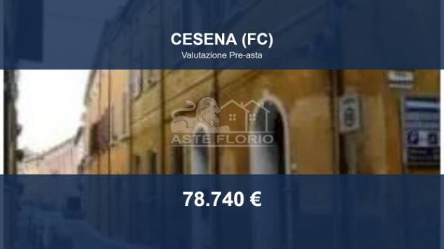 negozio in vendita a Cesena in zona Centro Storico