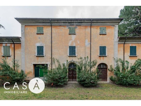 casa indipendente in vendita a Cesena in zona Marcorano