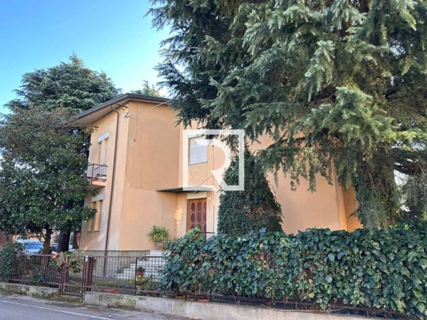 casa indipendente in vendita a Cesena in zona San Rocco