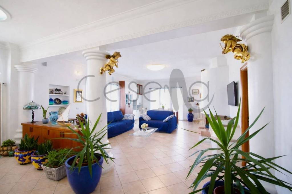 casa indipendente in vendita a Cesena in zona Roversano